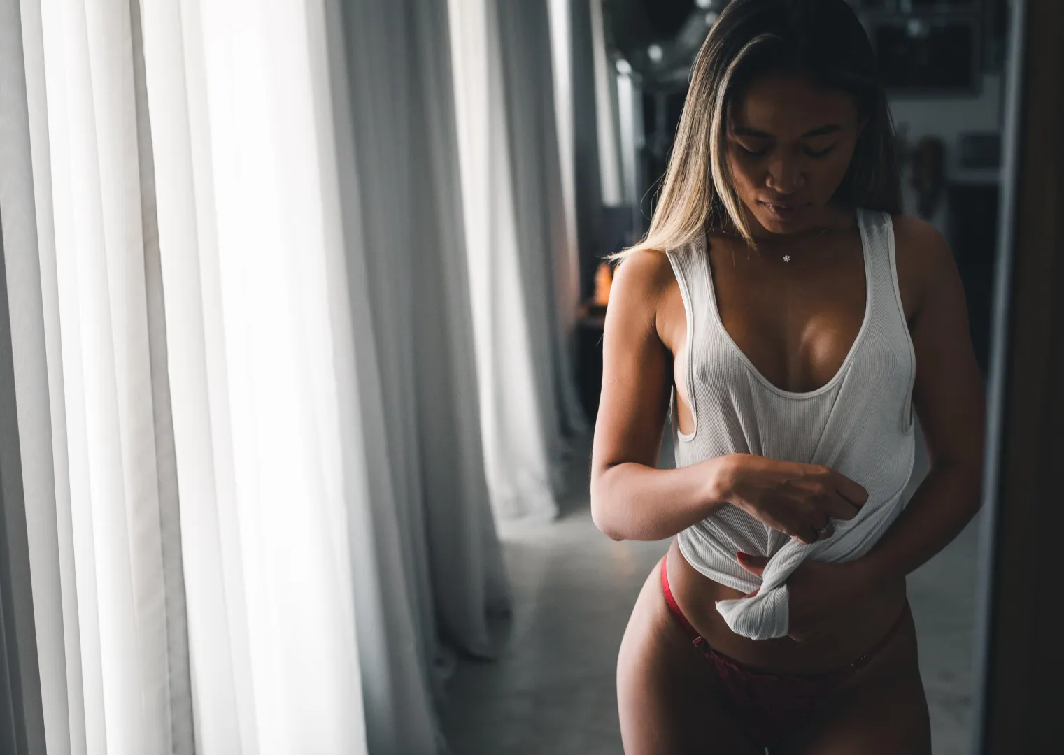 Don't you love the white tank tops? posted by JehAyumi1