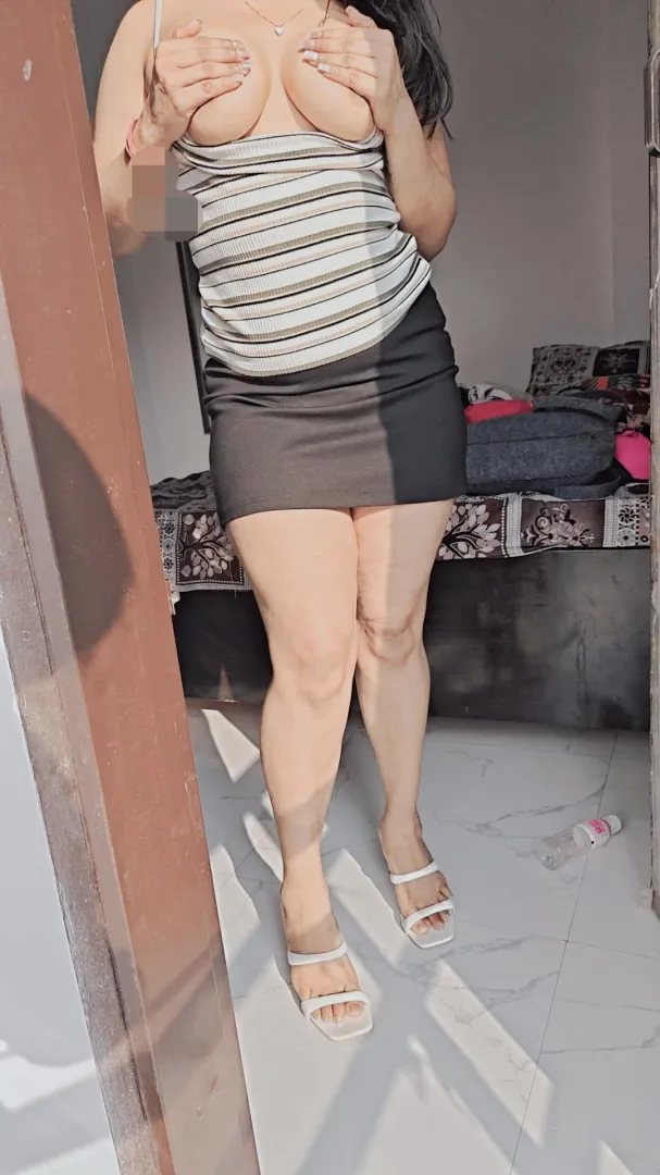 “Door open… what are you looking at? ” posted by mastiwalibabe1