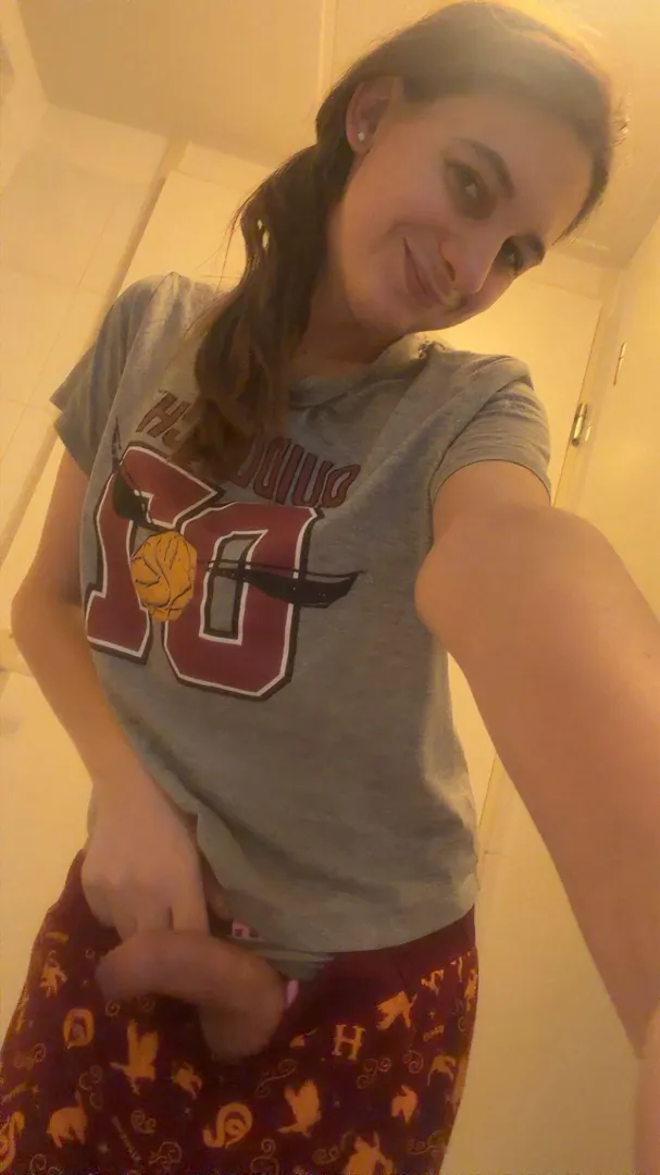 down on ur knees ass up were fixing my girl wand this morning hehe posted by jessiesissyadventure