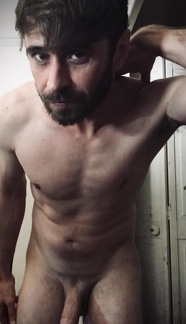 Downtown and down to host. M4F 38 posted by EliteSnailKnights