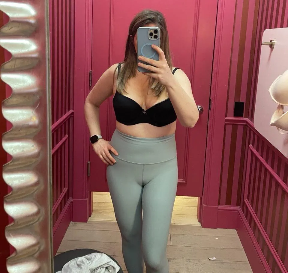 Dressing room selfies are so much fun posted by CougarMarie