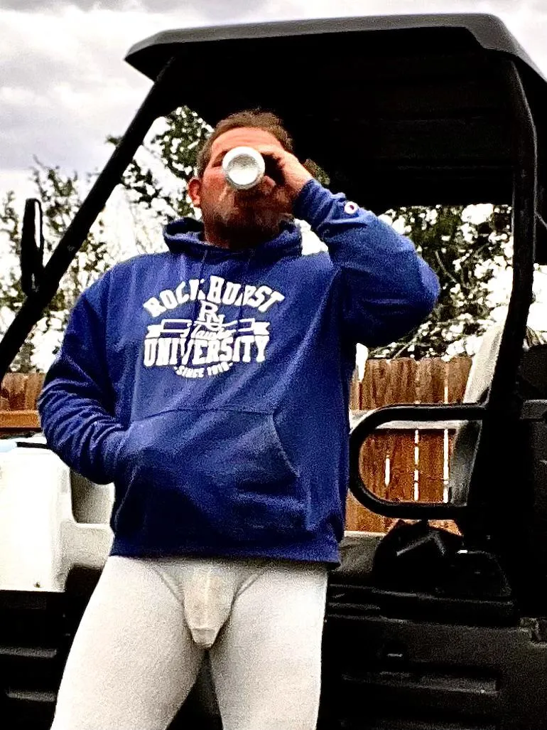 Drinks bulge and 4 wheeling posted by Djstrips