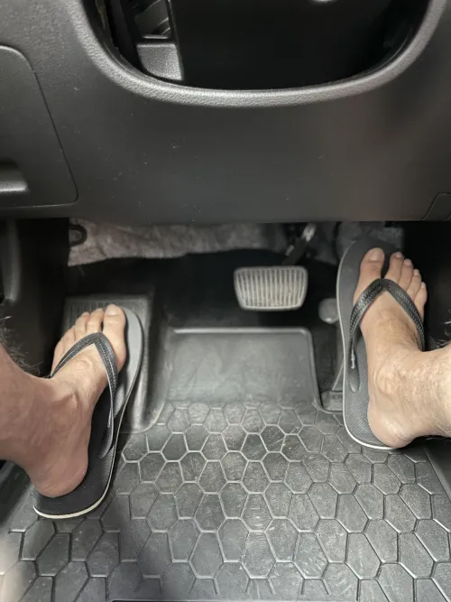 driving flops... by Elstrokeoloco