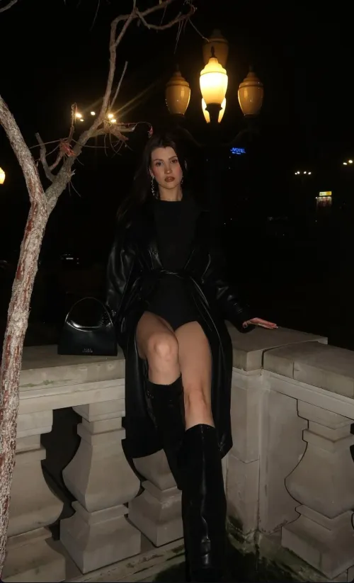 Drogie polskie influencerki, fan czeka aż ktoras z was napisze. Możemy popisać o wszystkim. Czekam na pv (miej fotki i pisz od razu jako jakas influ) by Background_Meet_4440