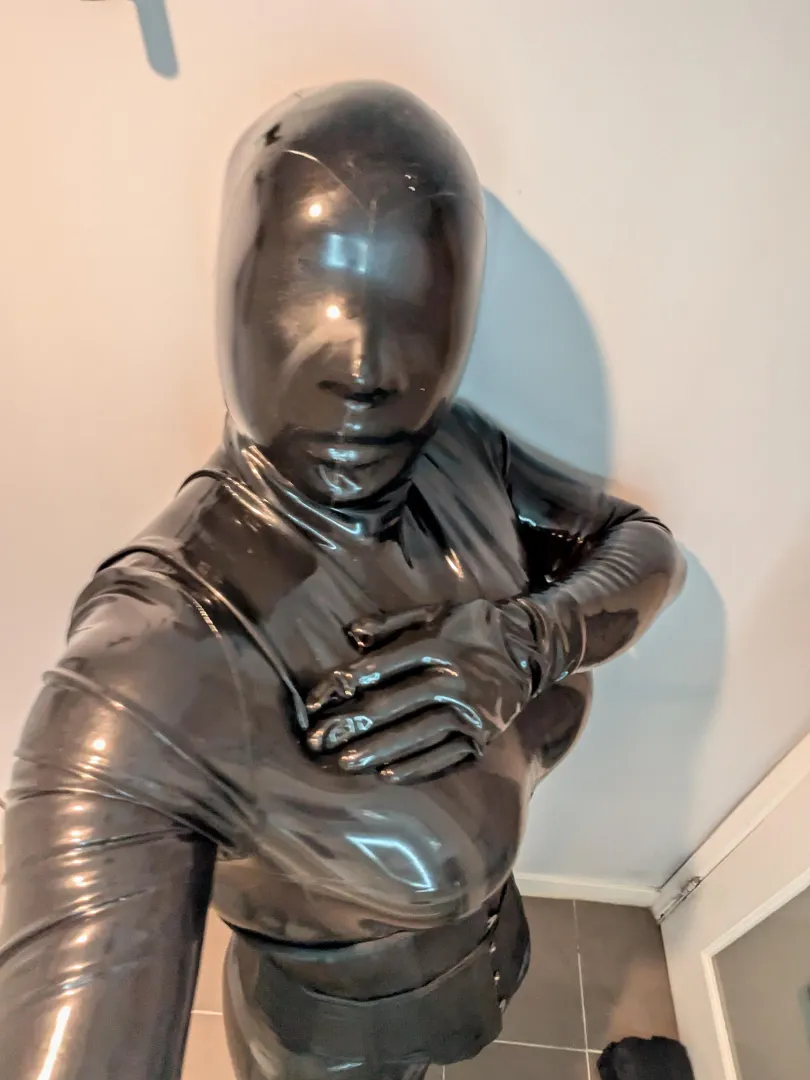 ⬡-Drone#6870 posted by ChihiroWatanashi