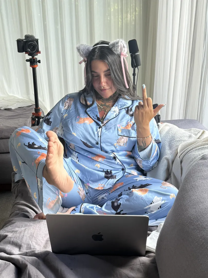 Drooling over my pic ? posted by evyrico