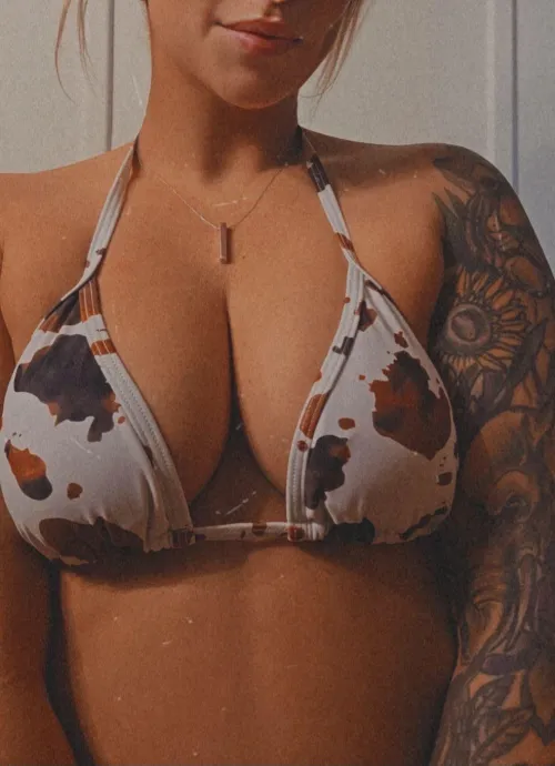 Drop em out by Farm_Hand_Lexi