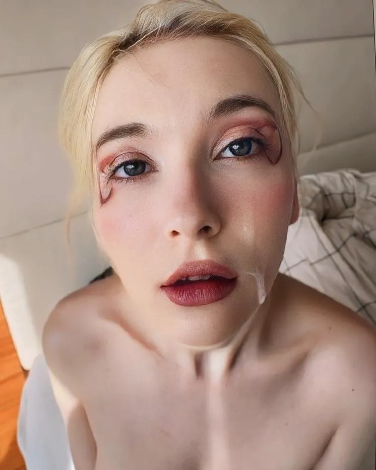 Dropped my towel again intentionally this time posted by inoferste