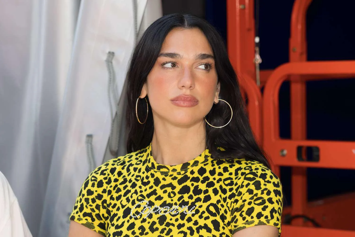 Dua in hoops posted by Sad_Strategist