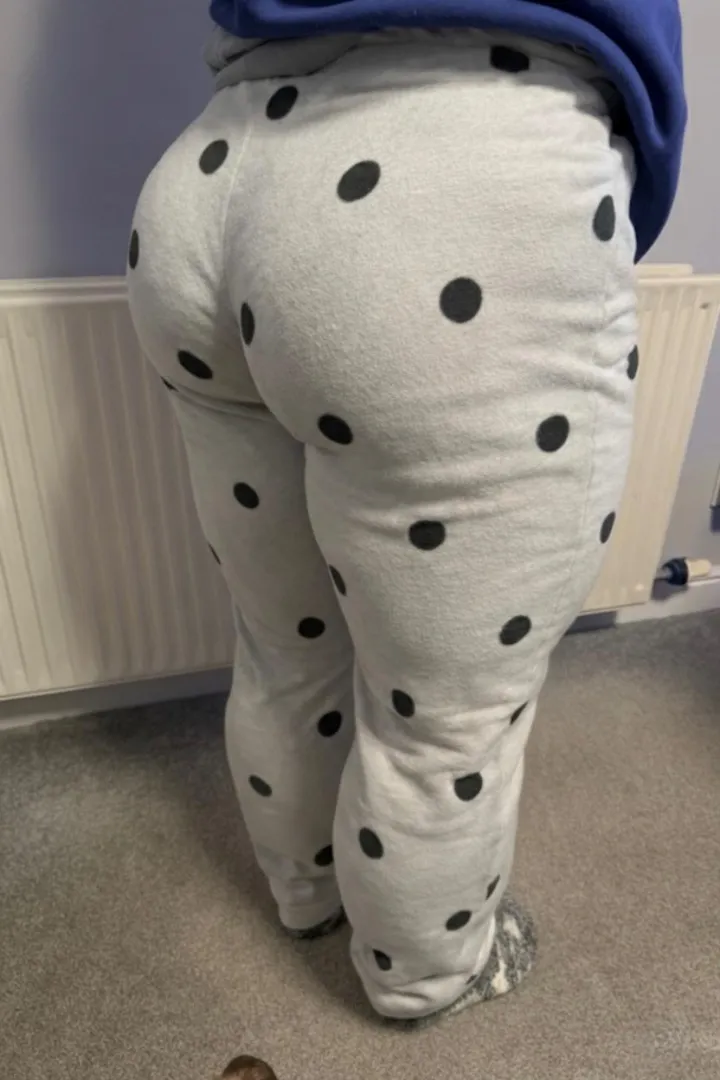 Dying to outgrow these pyjama bottoms posted by teenie_tootsiesxox