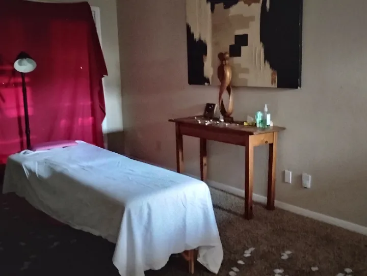 Early rubs GET a WaKe up call posted by Holistic_Touch