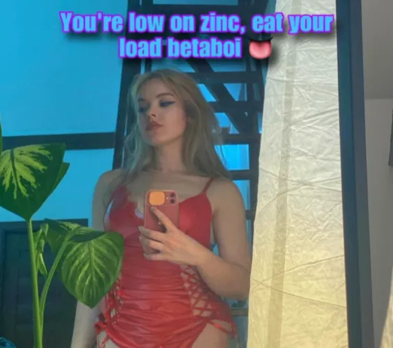 Eat it [oc] by Missmaudedoll