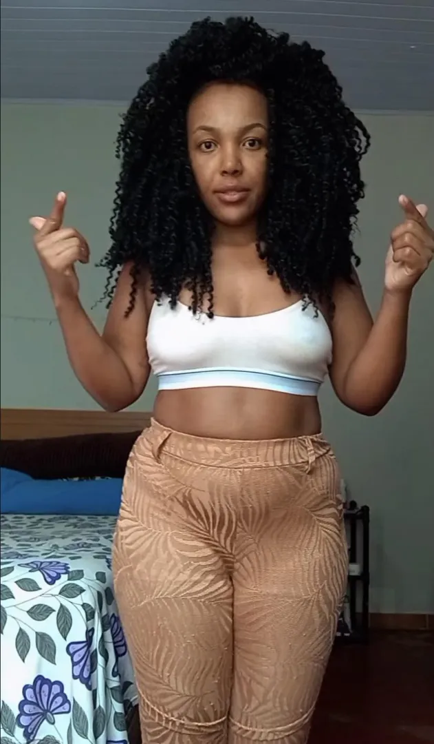 Ebony posted by Curiosidad39