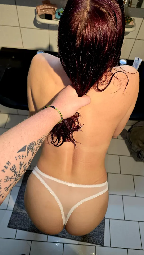 Eigentlich wollten wir nur paar Bilder machen, dann ist alles etwas eskaliert posted by Beauty___Beast