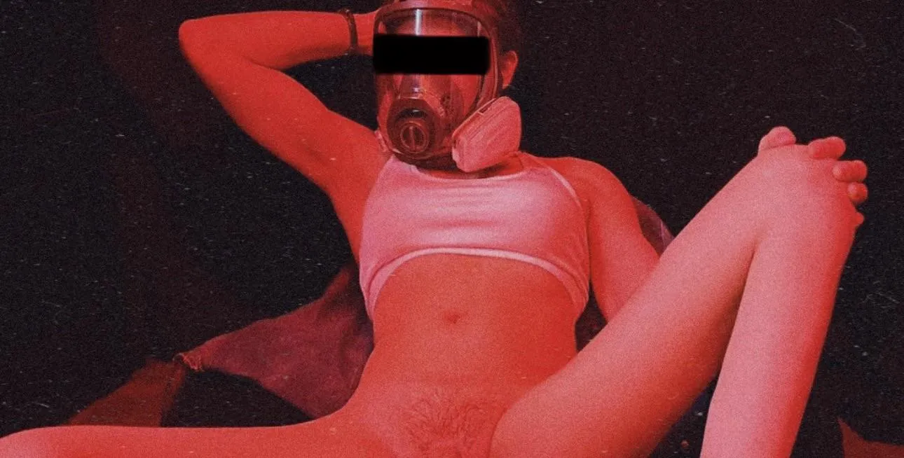 Ellie wants your attention… NOW! (Me) posted by EllieBeanXXX