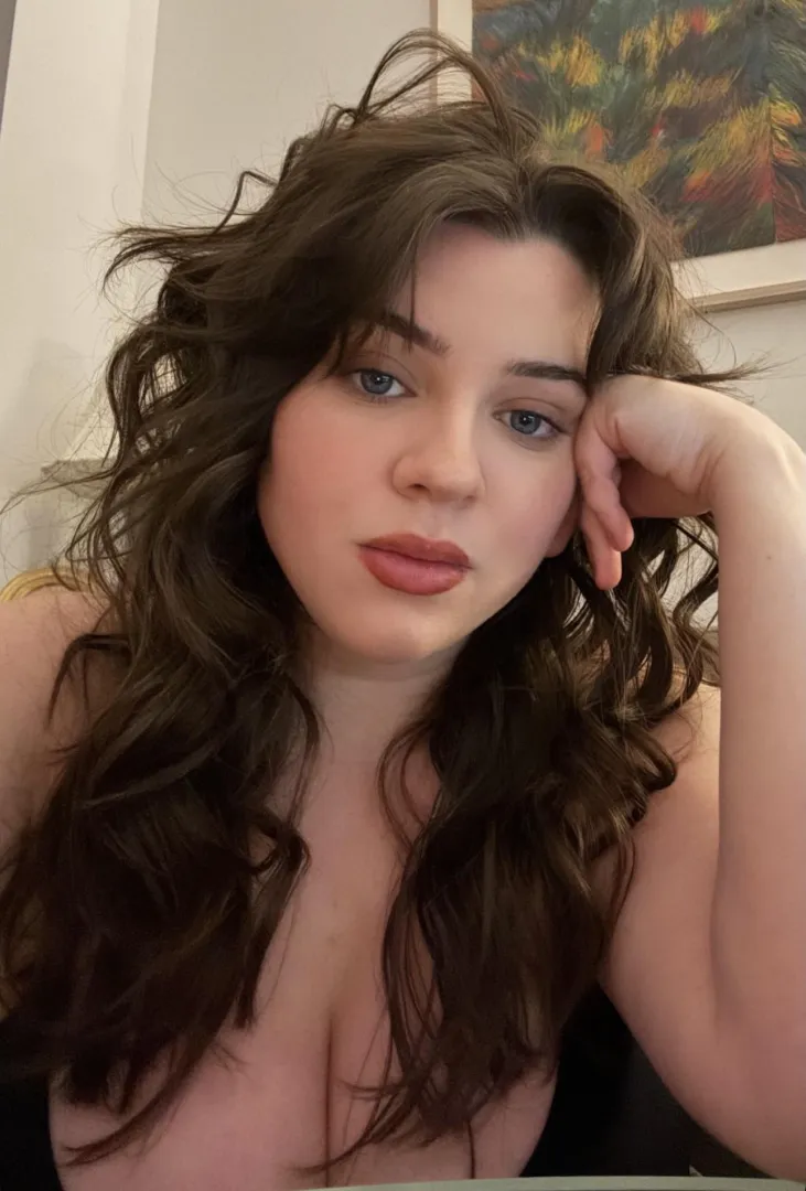 Elsa Keefe (& Juliet) posted by Jankers55