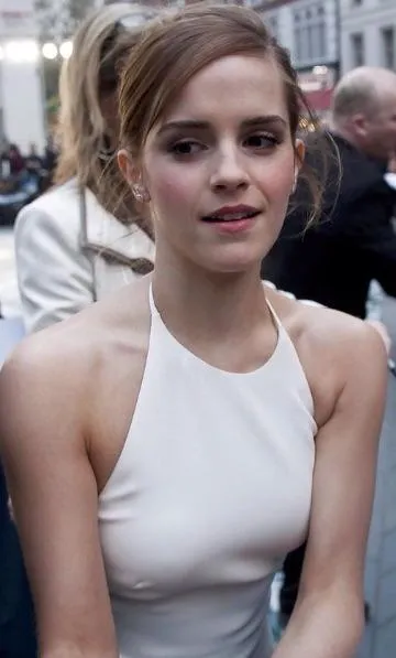 Emma Watson posted by 6724Open-Ridge