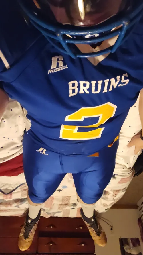 Enjoying some gear... any bros wanna hmu?? by alphafootballjock69