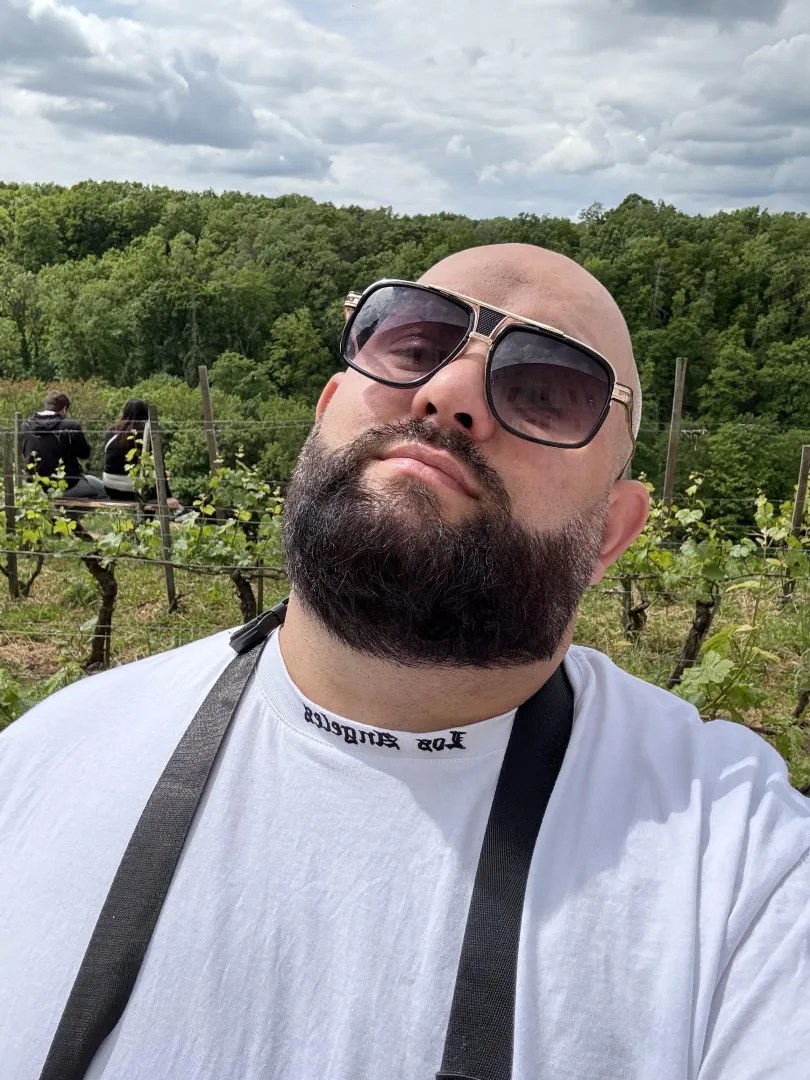 Enjoying the green scenery posted by Bigdaddybearyurri