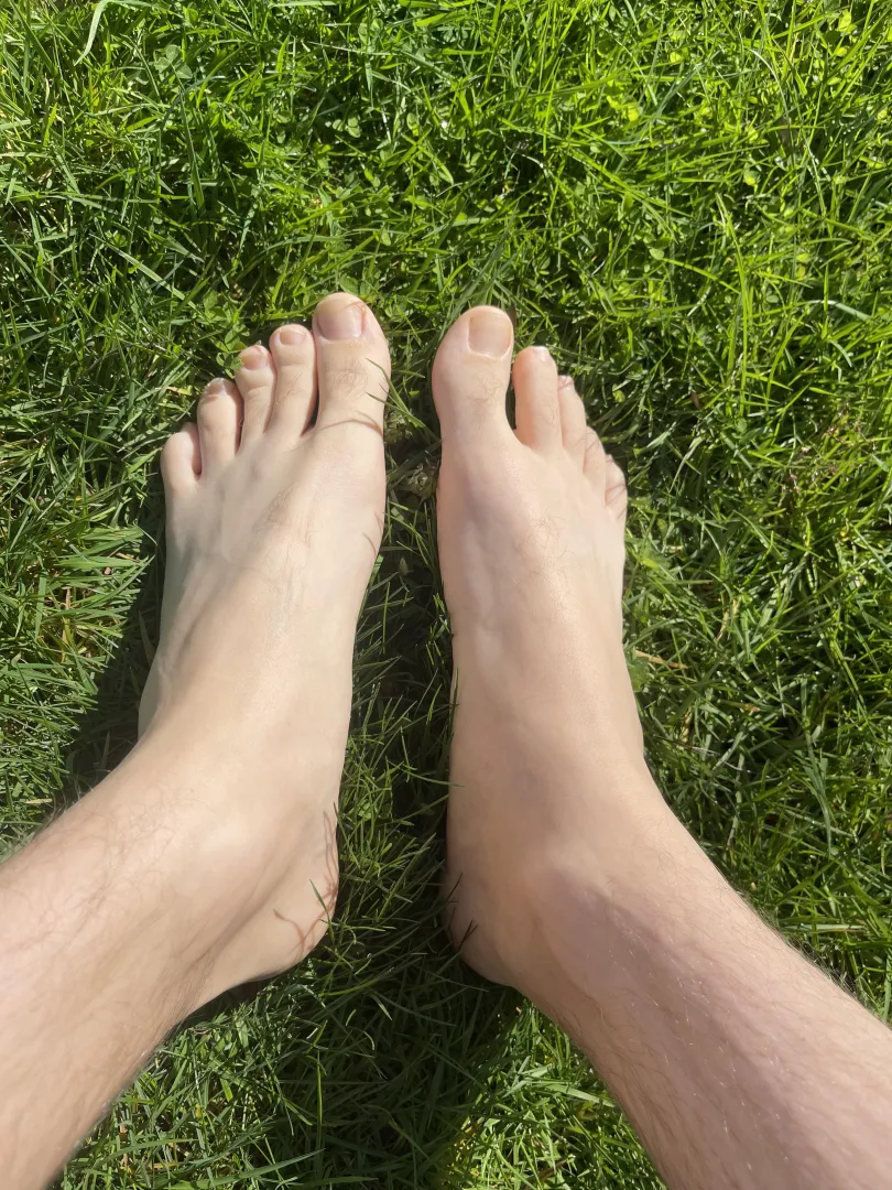 Enjoying the sun ☀️ posted by solecontent1