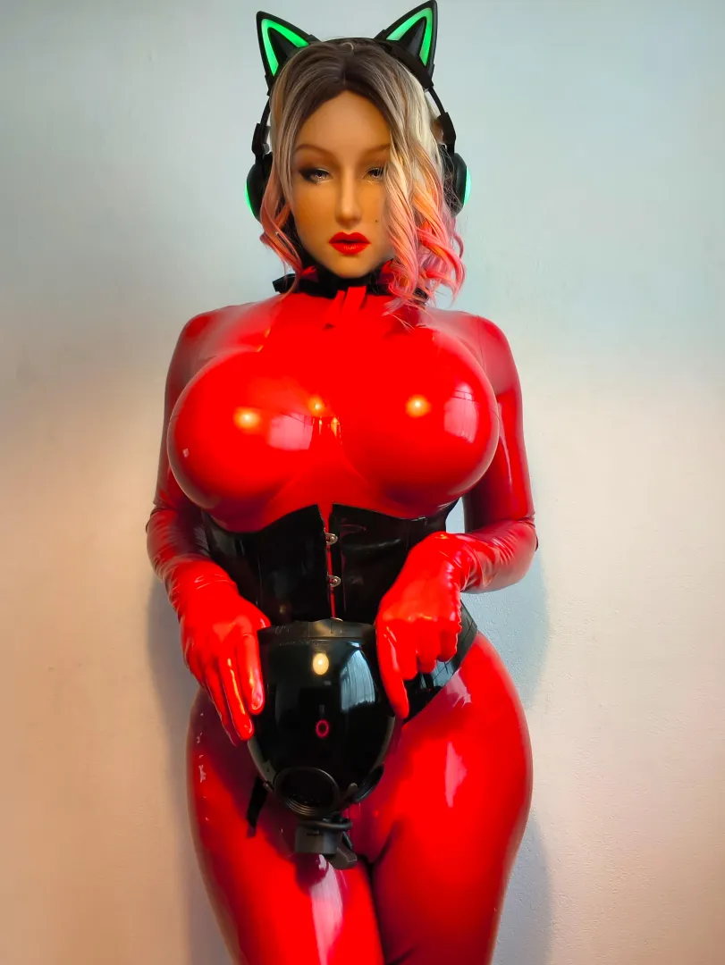 Entering the shiny dolldrone dimension! posted by DavinaDarkness