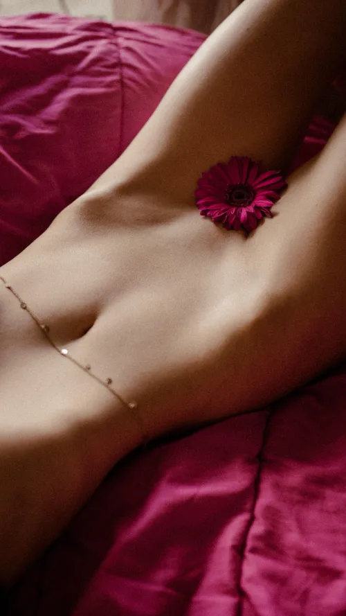 Eri | Self-portrait by EriYogaX