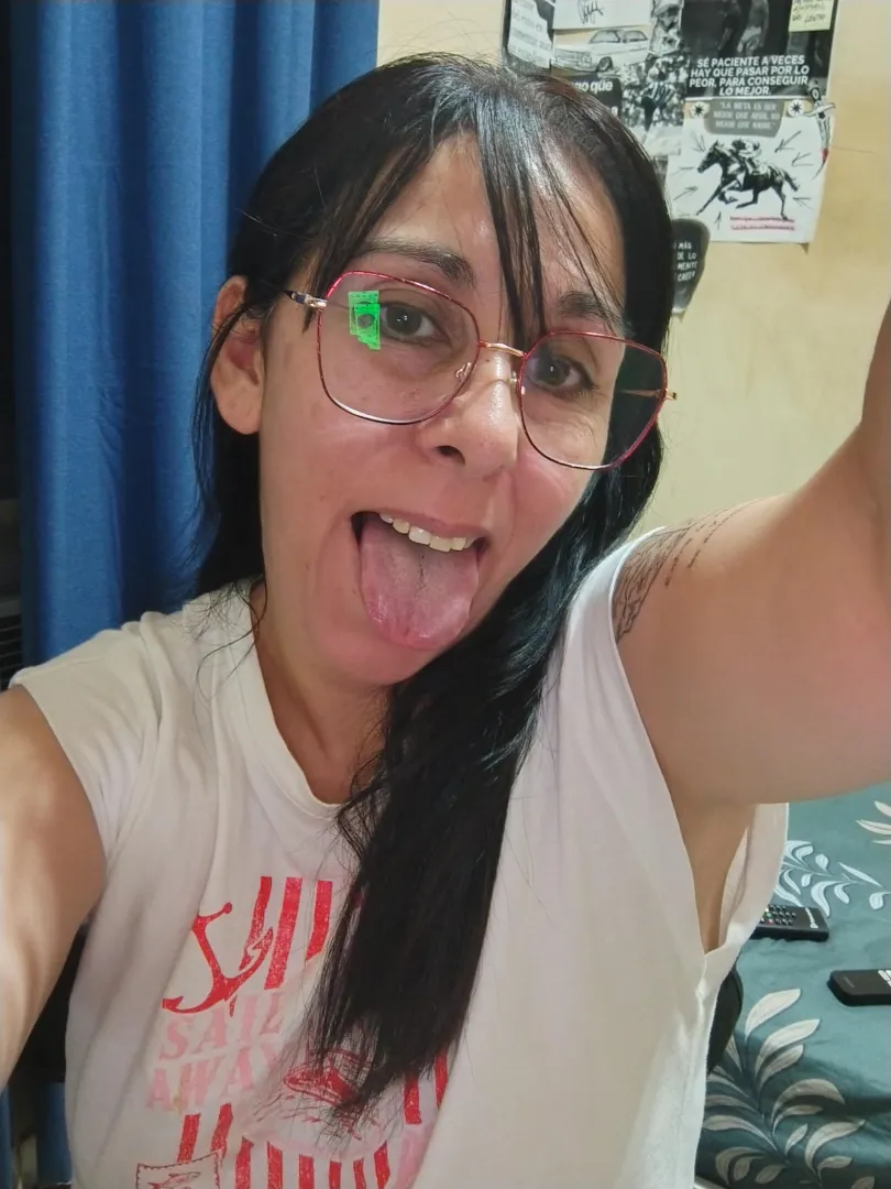 Esa lengua quiere tu cuerpo bb posted by sexy-nurrse