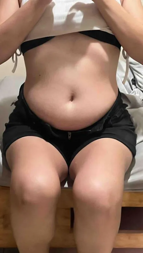 Estoy tan llena chicos by Angie_stuffing