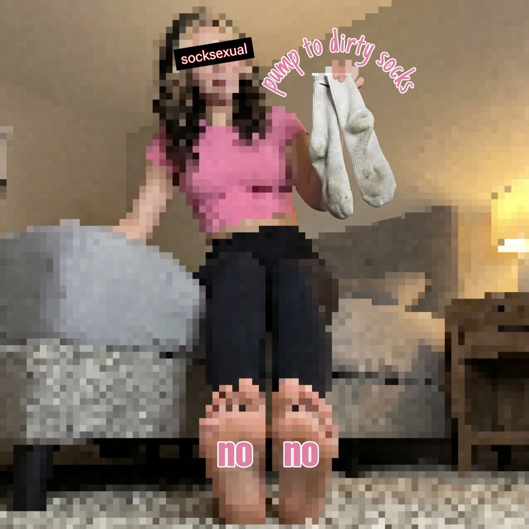 Even feet is too much for you, filthy socks are everything you need posted by CensoredJune