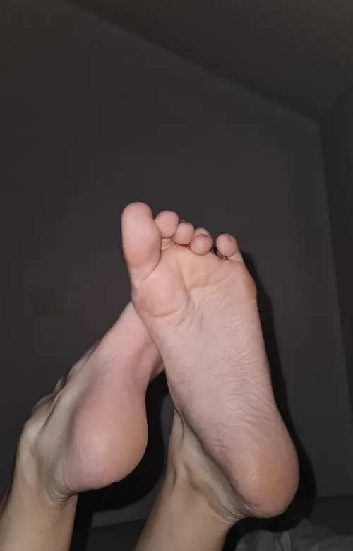 Evening feet pic by pandaa_emoji