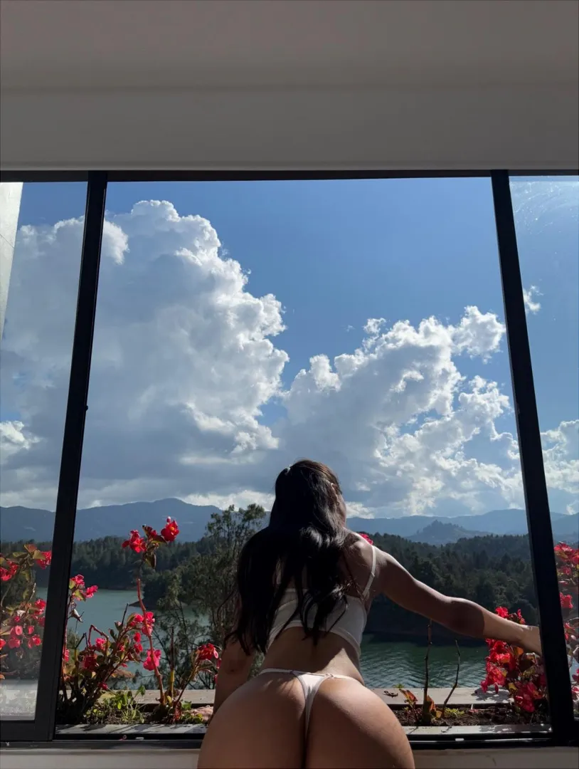 every cloud has its vixen posted by xMoonPetaline