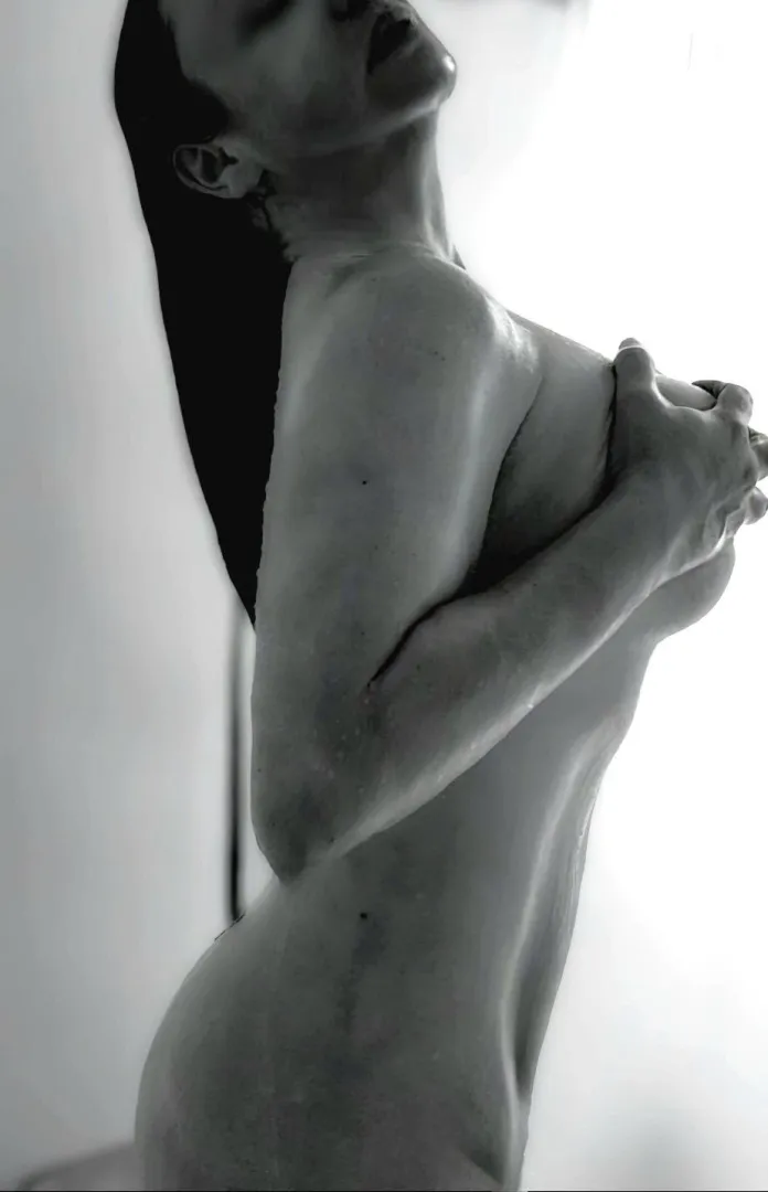 Everytime I second guess myself on posting a photo, y'all show me so much love... slowly showing more and more of me...  (Please be kind. So often people make cruel comments on my posts like this. If you don't like my body please just scroll) posted by HoneyRyder003