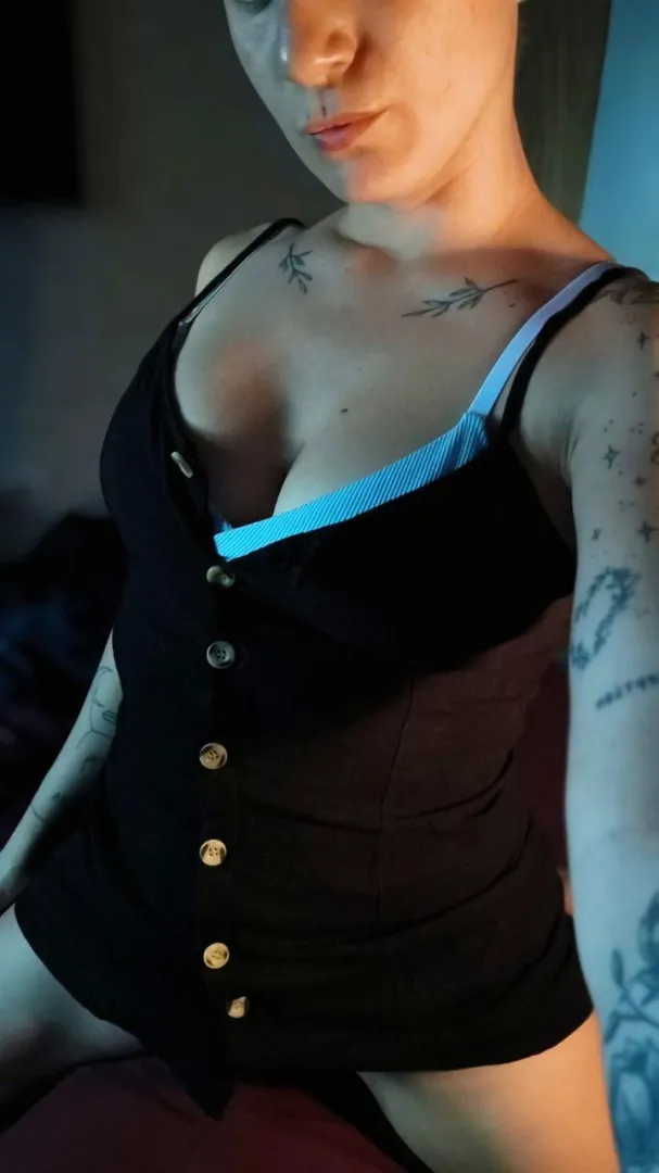 Evindo nudes a los primeros 20 que reaccionen y comenten posted by soolange