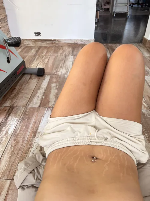 Exercise with my lovely stretch marks by MoneyPossibility5878