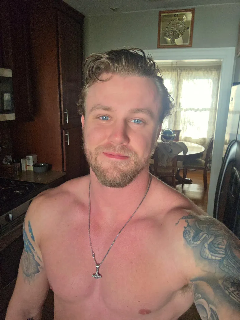 EXTREMELY blue eyes today posted by Karate_ken