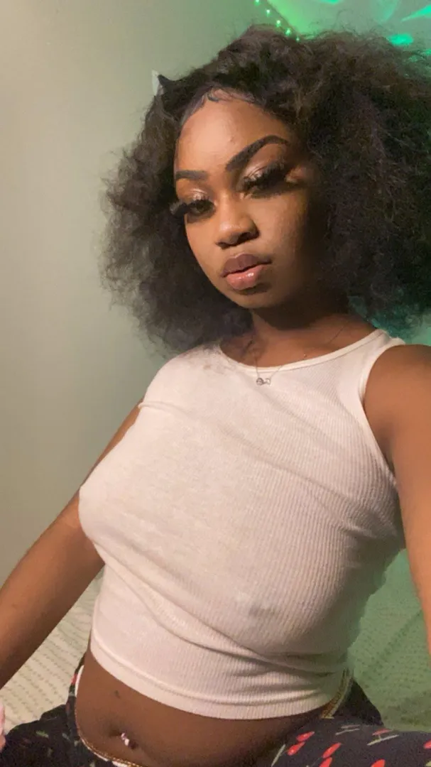 eyes up here ☺️ posted by sliimebraat