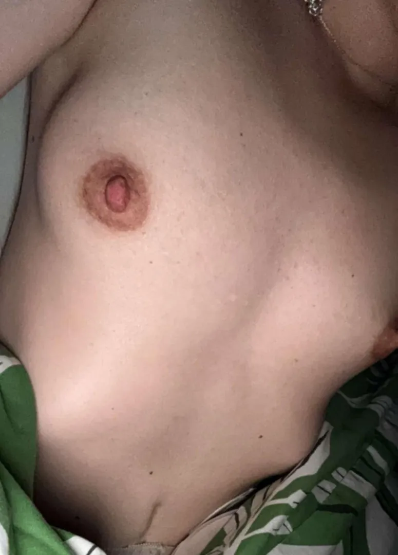 F 26 Tell me what you really think of me posted by Jessica69Long