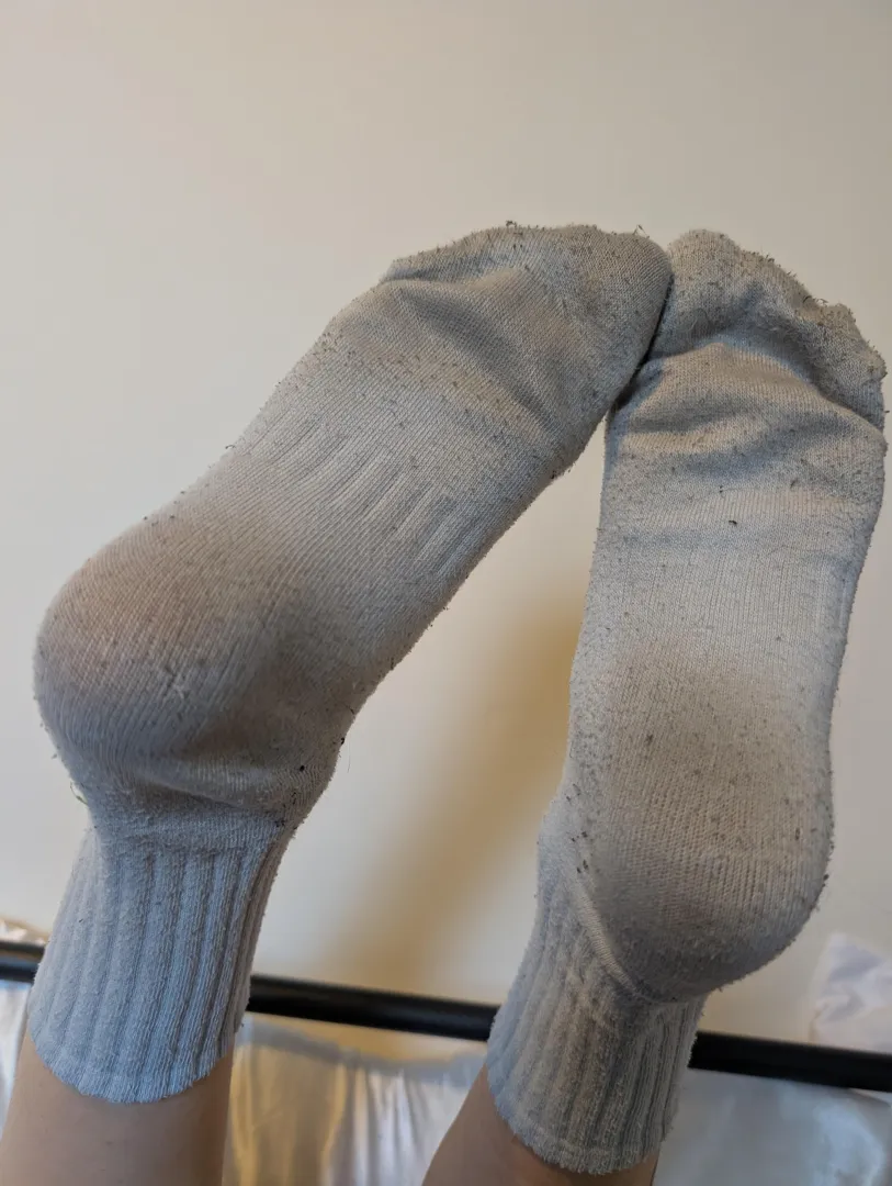 [F] 4 days wear, the smell will make you weak posted by Federal_Bat5403