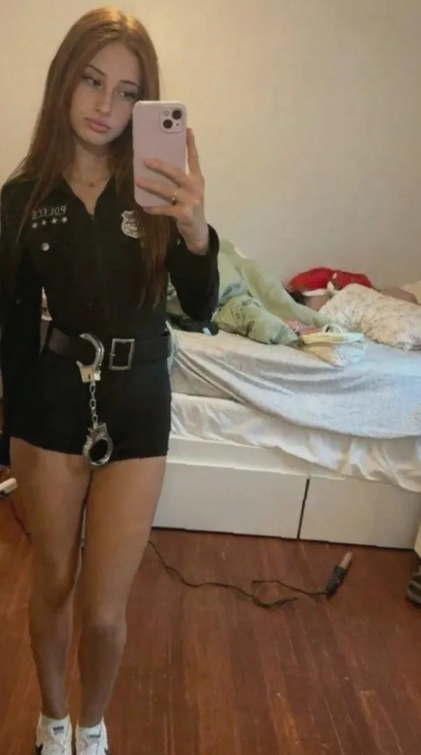 [f] comment “done” and I’ll rate your profile pic, lntsagm: moonyvoxi posted by Zone_boy