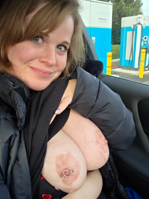 (F) dare me to go out of the car and take a pic? by CJ0031