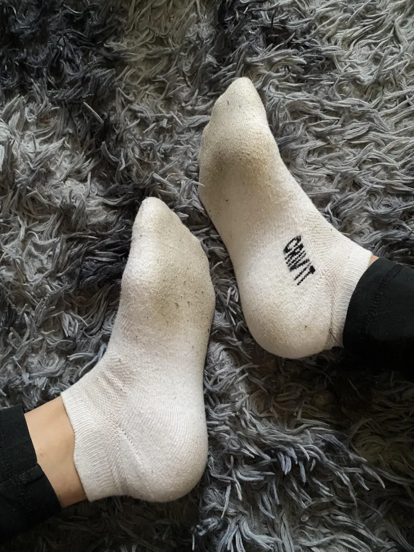 [F] day 2 of 5 posted by sharonsexyfeet