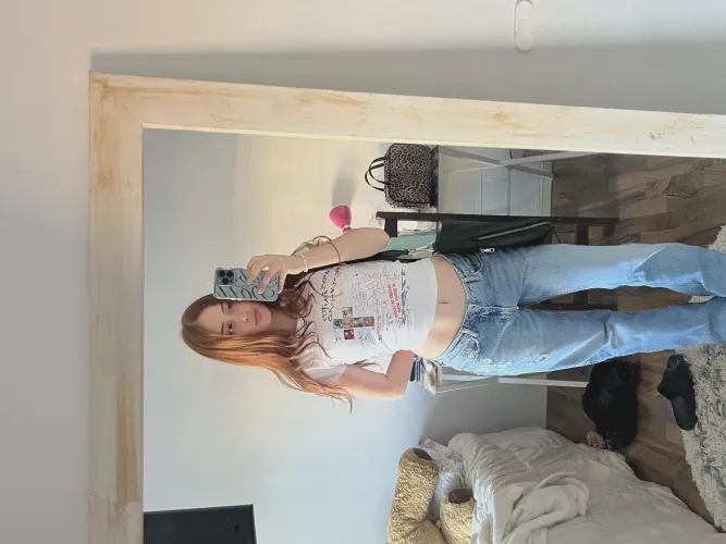 (F) Down for fun tonight or tomorrow lnstа works better:.moonyvoxi'. by udub86