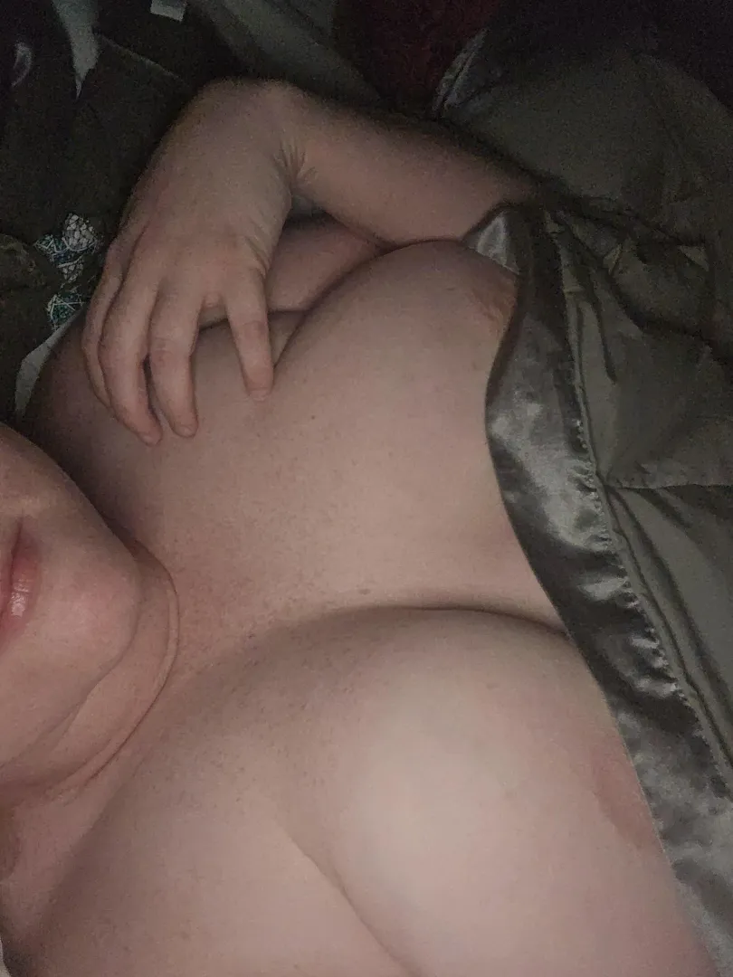 (F) feeling warm and toasty in bed posted by redheadslut94