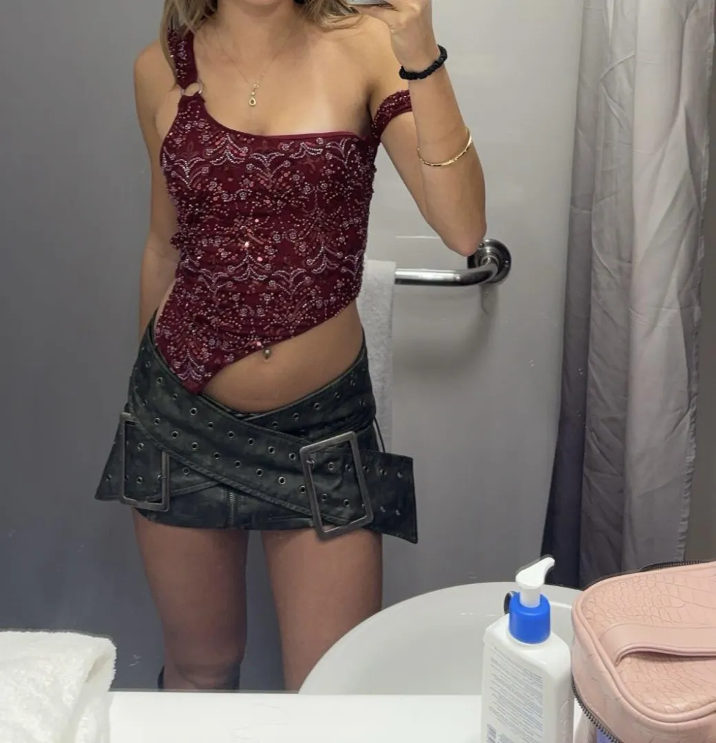 [F] Happy saturday, here’s my going out fit x posted by lunalillyxox