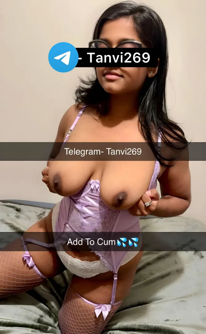 (f) horny? I'm available now for roleplay sexting & more fun.. posted by Isa-Ansari