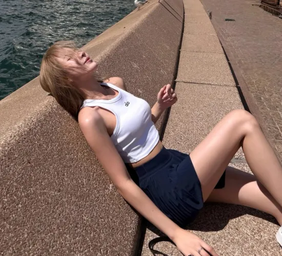 (f) I'm bored so here's a pic by Double_Wu