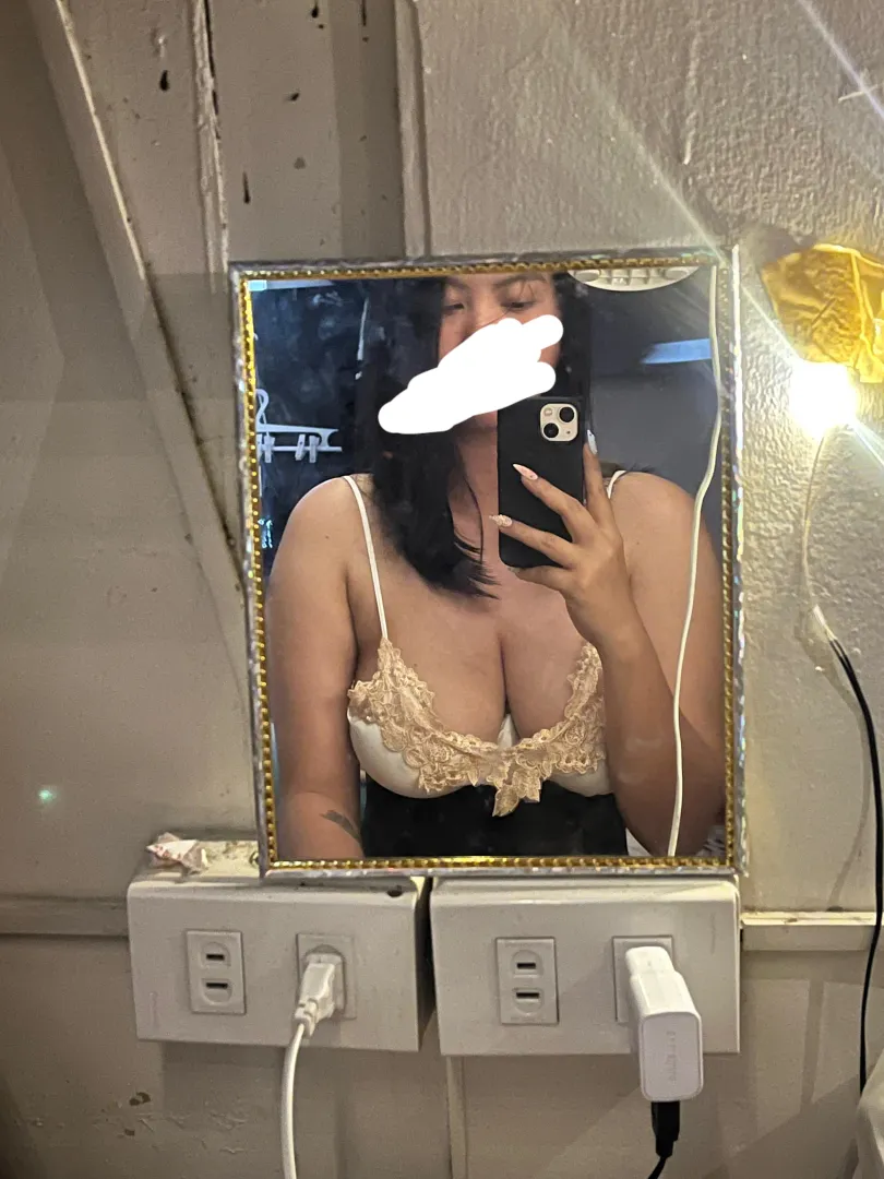 [f] little bored here wanna help? posted by miss-hanna-