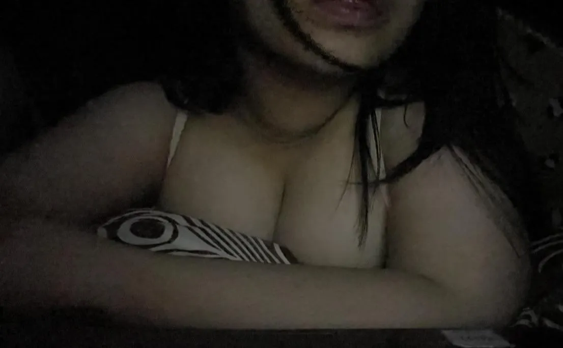 [F] my laptop’s pov posted by minxyunz