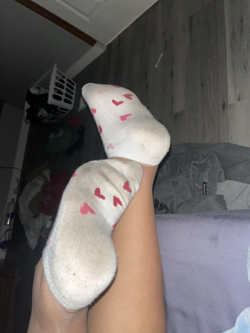 [F] room filled with the stink of these socks posted by Street_Discipline_