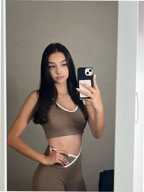 F18 am i hot? by SoftDreamette